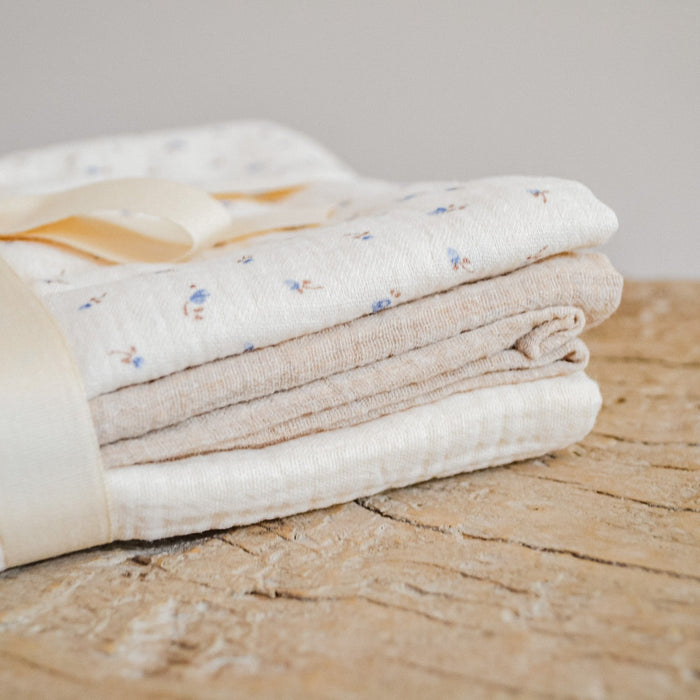 Ellis muslin cloths